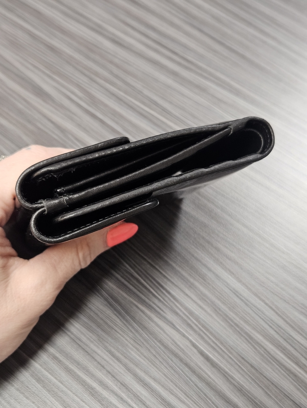 CELINE Portafogli Macadam Blasone Patent Leather Wallet Trifold + Box & Dustbag - Picture 6 of 16